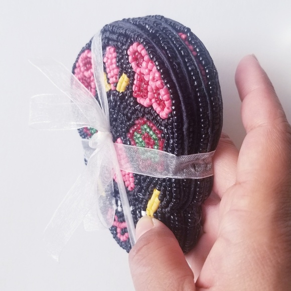 BEADED DIA DE LOS MUERTOS COASTERS - Picture 3 of 3